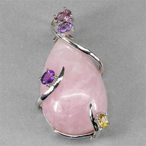 Кулон с розовым кварцем и самоцветами