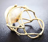 Золотое кольцо с морской жемчужиной 13,6 карат и изумрудами! Исключительный люстр Золото