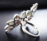 Праздничное серебряное кольцо с мозамбикскими гранатами и разноцветными сапфирами Серебро 925