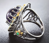 Серебряное кольцо с аметистом и изумрудами