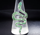 Серебряное кольцо «Змейка» с цаворитами и изумрудами Серебро 925