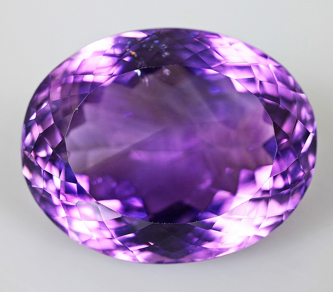 Аметист 22,81 карат