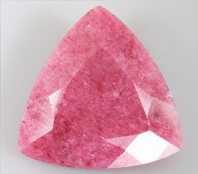 Thulite (Тулит) 3,24 карат - купить на интернет аукционе ...