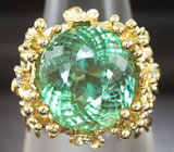 Золотое кольцо с крупным мятным турмалином роскошной огранки 13,41 карат и бриллиантами Золото