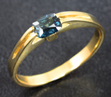 Золотое кольцо с чистейшей синей шпинелью топовой огранки 0,39 карат Золото