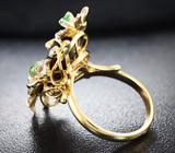 Золотое кольцо с ограненным черным опалом, цаворитами гранатами, рубинами и бриллиантами Золото