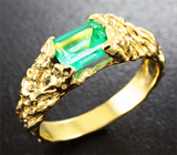 Золотое кольцо с ярким уральским изумрудом 0,85 карат