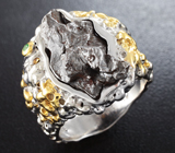 Серебряное кольцо c осколком метеорита Кампо-дель-Сьело и цаворитом Серебро 925