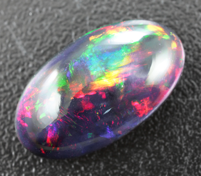 Кристаллический черный опал 5,48 карат