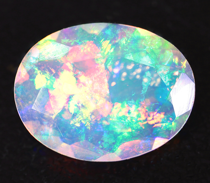 Ограненный эфиопский опал 1,3 карат