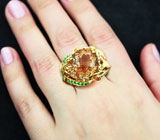 Золотое кольцо с полихромным турмалином 14,19 карат, сапфирами, цаворитами и бриллиантами Золото