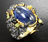 Серебряное кольцо с крупным синим сапфиром и перидотами Серебро 925