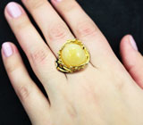 Серебряное кольцо с кабошоном желтого сапфира и родолитами Серебро 925