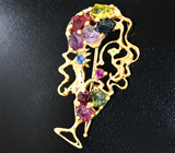Золотая брошь «Божоле-нуво» с разноцветными фри-форм кабошонами и ограненными сапфирами Золото