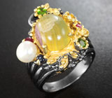 Серебряное кольцо с полихромным флюоритом, жемчужиной, диопсидами и рубинами