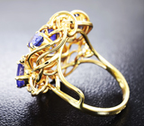 Золотое кольцо с танзанитами 4,35 карат и бриллиантами Золото