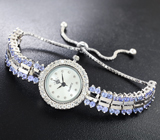 Часы на серебряном браслете с танзанитами и бесцветными топазами Серебро 925