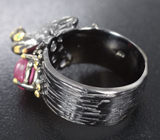 Серебряное кольцо с сапфирами и цаворитами Серебро 925