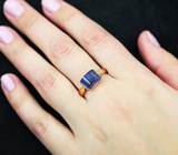 Золотое кольцо с насыщенным танзанитом 4,75 карата Золото