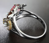 Чудесное серебряное кольцо с разноцветными турмалинами и резным перламутром Серебро 925