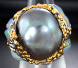 Серебряное кольцо с цветной жемчужиной барокко 37,13 карата и кристаллическими эфиопскими опалами 9,29 карата Серебро 925