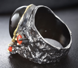 Серебряное кольцо с черной шпинелью 20 карат и мексиканскими ограненными опалами