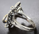 Серебряное кольцо с гранатом и сапфирами Серебро 925