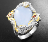 Серебряное кольцо с халцедоном, мозамбикскими гранатами и синими сапфирами