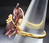 Золотое кольцо с резным турмалином 17,48 карата и бриллиантом Золото