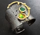 Серебряное кольцо с кристаллическим эфиопским опалом и зеленым бериллом Серебро 925
