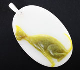 Камея-подвеска «Баст» из цельных лимонного и бесцветного нефрита Серебро 925