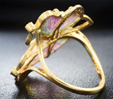 Золотое кольцо с резными полихромными турмалинами 6,27 карата, розовыми сапфирами и бриллиантами Золото