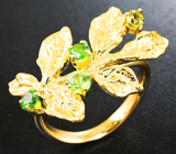 Золотое кольцо с уральскими демантоидами гранатами бриллиантовой огранки 0,75 карата Золото