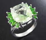 Замечательное серебряное кольцо с зеленым аметистом и диопсидами Серебро 925