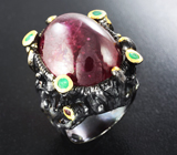 Серебряное кольцо с рубином, изумрудами и родолитами Серебро 925