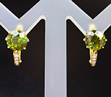 Золотые серьги с зелеными сфенами высокой дисперсии 3,6 карата и бриллиантами Золото