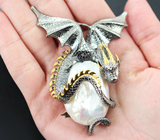 Серебряный кулон «Дракон» с жемчужиной барокко 44 карата, синими и пурпурными сапфирами Серебро 925