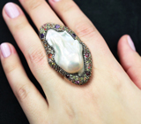 Серебряное кольцо с жемчужиной барокко 37,47 карата, аметистами, родолитами и разноцветными сапфирами Серебро 925