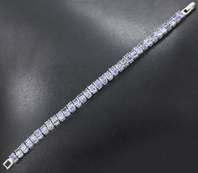 Превосходный серебряный браслет с танзанитами купить в интернет ...