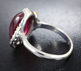 Серебряное кольцо с рубином 9,86 карата и синими сапфирами Серебро 925