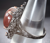 Серебряное кольцо с рутиловым кварцем и бесцветными топазами