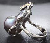 Серебряное кольцо с цветной жемчужиной барокко 47,6 карата, танзанитами и синими сапфирами Серебро 925