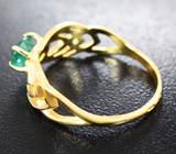 Золотое кольцо с "неоновым" уральским изумрудом 0,49 карата Золото