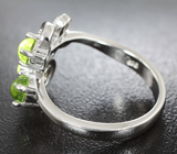 Симпатичное серебряное кольцо с перидотами Серебро 925
