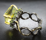 Серебряное кольцо с лимонным цитрином 12+ карат и перидотами Серебро 925