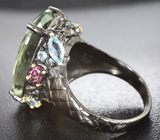 Серебряное кольцо с зеленым аметистом, голубыми топазами и родолитами  Серебро 925