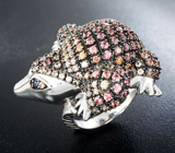 Скульптурное серебряное кольцо «Ехидна» с разноцветными сапфирами бриллиантовой огранки Серебро 925