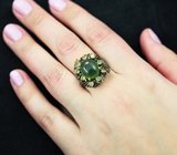Серебряное кольцо с хризопразом и перидотами