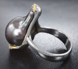 Серебряное кольцо с цветной жемчужиной барокко 33,43 карата и синими сапфирами  Серебро 925