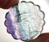 Камея «Павлин» из цельного флюорита 87,4 карата